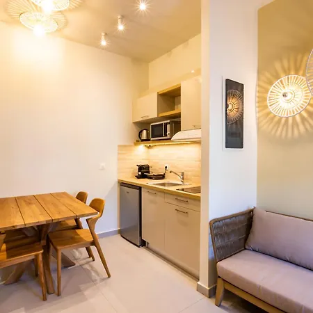 Aparthotel Onyro 4*